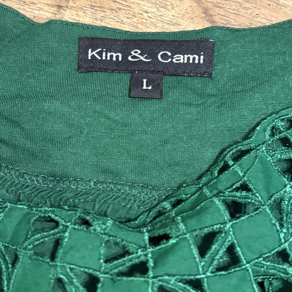 Bohemian Green Cutout Blouse size L Like New - Picture 8 of 9